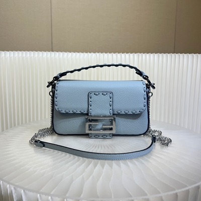 フェンディバッグ正面デザイン